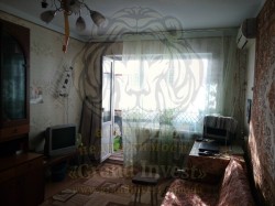 Продам 1 комнатную квартиру на Шуменском.