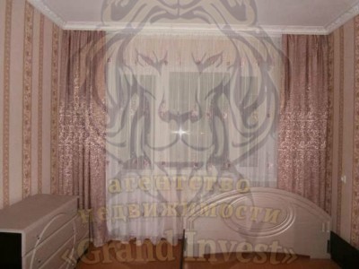 3-хкомнатная квартира на Таврическом р-н автовокзала