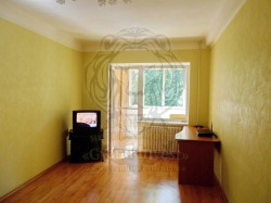 Однокомнатная квартира с  ремонтом.