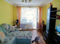 Трёхкомнатная квартира с ремонтом и своим отоплением.