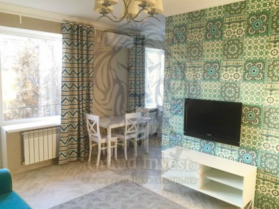 1-но комнатная на Площади Свободы