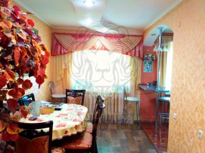 3-х комнатная квартира с ремонтом на ХБК, район Фреша