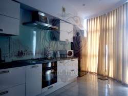 Двухуровневая 3-х комнатная квартира в центре ХБК  Гараж в доме