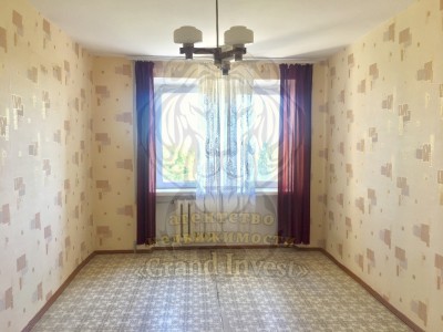 2-х комнатная улучшенка на ХБК, район Днепровского рынка