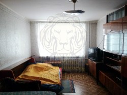 Трёхкомнатная квартира в кирпичном доме.