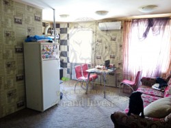 Трёхкомнатная квартира, кухня-студия.