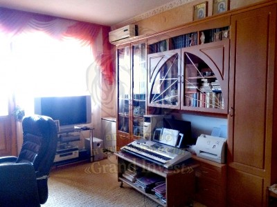 2-х комнатная на Таврике с автономкой