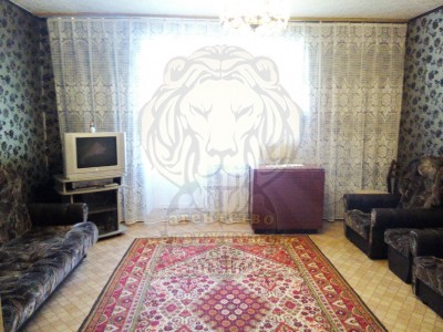 3-х комнатная квартира на Шуменском в кирпичном доме