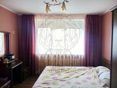 2-х  комнатная квартира на Шуменском