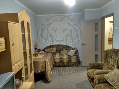 1-но комнатная  на пр. Текстильщиков  с мебелью и техникой