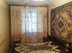 3-х комнатная на Жилпоселке в кирпичном доме