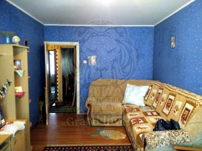 Двухкомнатная квартира на Лавренёва.