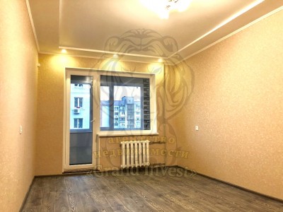 Двухкомнатная квартира с новым ремонтом.