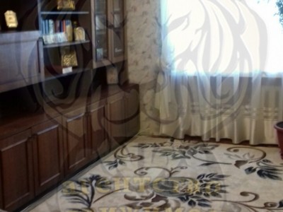 Продам 3 комнатную на шуменском.