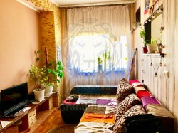 Однокомнатная квартира с ремонтом.