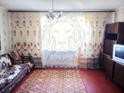 Трёхкомнатная квартира. Автономное отопление!