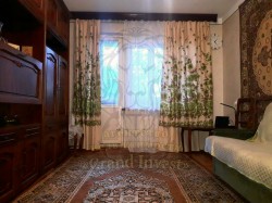 Двухкомнатная  квартира на 3-м Таврическом