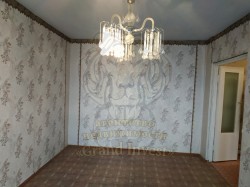 Продам 2-х комнатную квартиру на таврическом