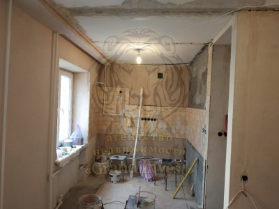 Продам 3-х комнатную квартиру на Жилпоселок