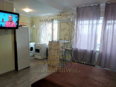 1 комнатная квартира с мебелью в Центре