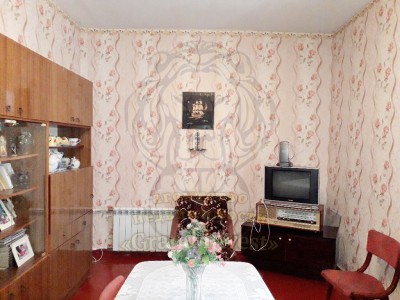 2-х комн. сталинка в Центре по пр-ту Ушакова