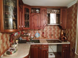 Продам 2-х комнатную квартиру на таврическом