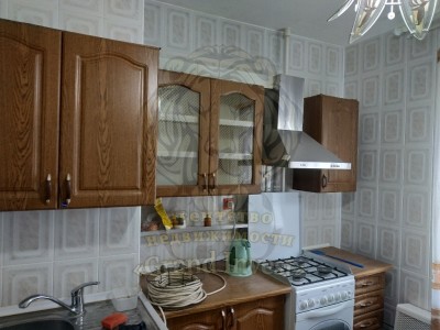 Продам 2-км кв  на Таврическом