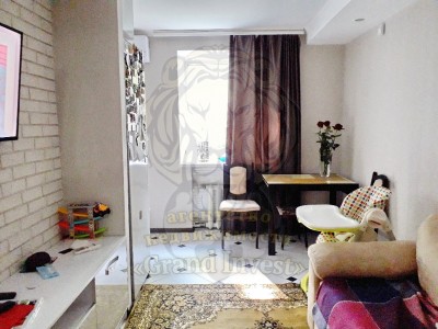 3-х комн. на ХБК: капитальный ремонт, мебель, техника.  Кирпич,2/5