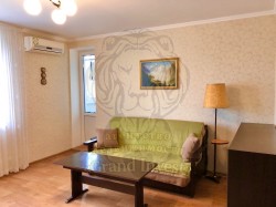 2-х комнатная квартира 6/9 с Ремонтом кирпич