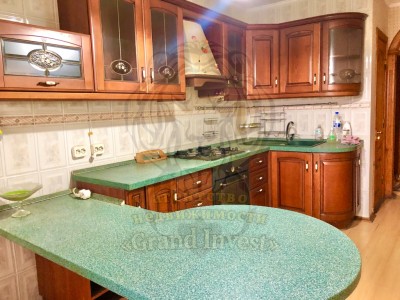 3-х ком. Кирпич 4/9 не угловая