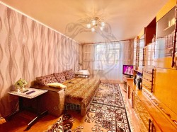 Двухкомнатная Сталинка центре города Херсон