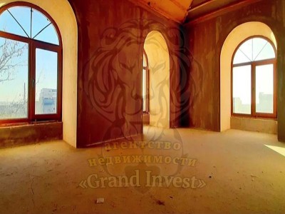 Продам Квартиру,Мансардный этаж,Центр города