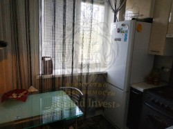 Продам 2-комнатную квартиру с ремонтом 2-этаж