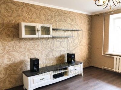 2-х ком с ремонтом, 3/9, Таврический