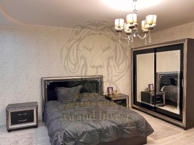 Новострой 3 ШТЫКА