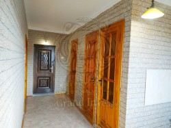 Продам 1-комнатную квартиру на 3 Таврическом