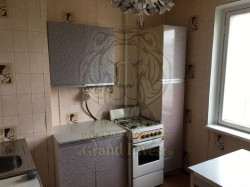 Продам 2-комнатную на Таврическом